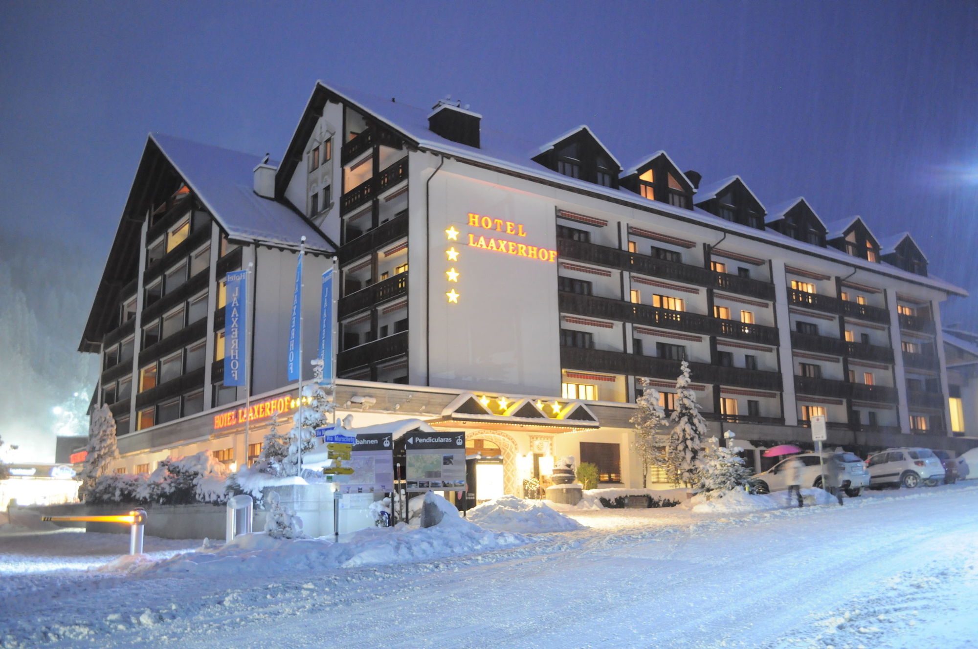 Hotel Laaxerhof ภายนอก รูปภาพ